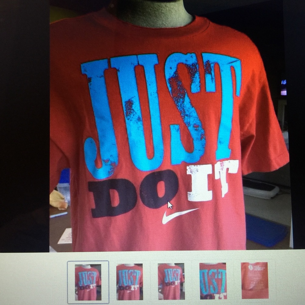 Men's Nike graphic T-shirt just do it size large vintage